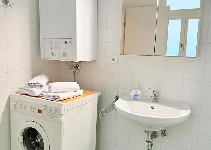 Апартаменти Gesamte Fuer 4 Personen 3 *